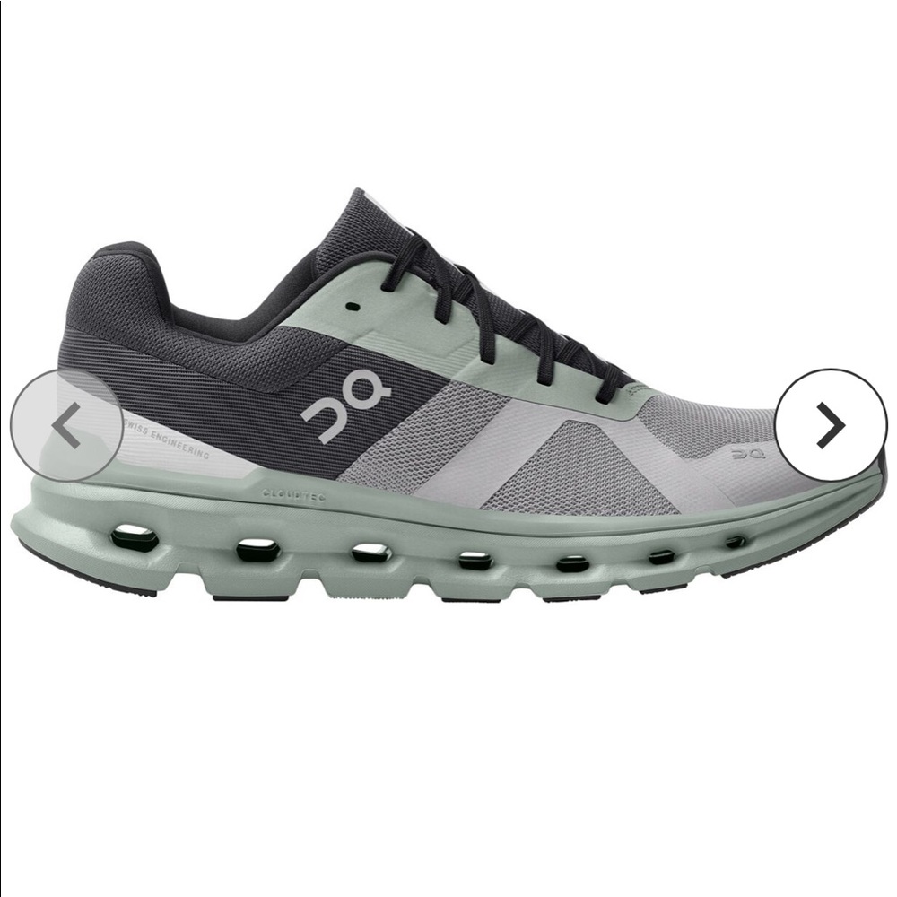 On Cloud Men’s Running Shoe size 9